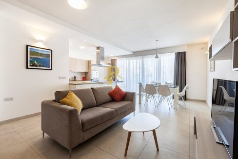 malta-mgarr-2-bed-apartment-open-plan-living
